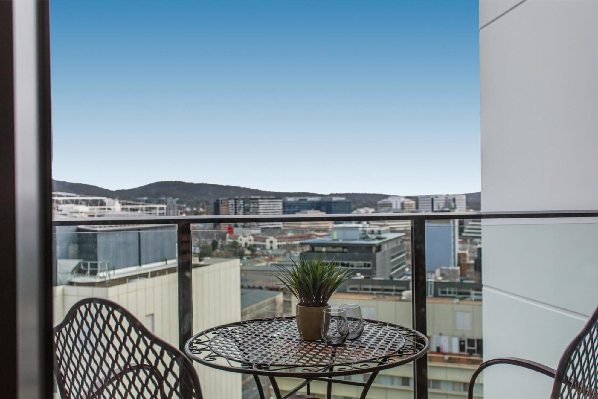 Central Canberra 2-Bed With Gym & Bbq Area Ngoại thất bức ảnh