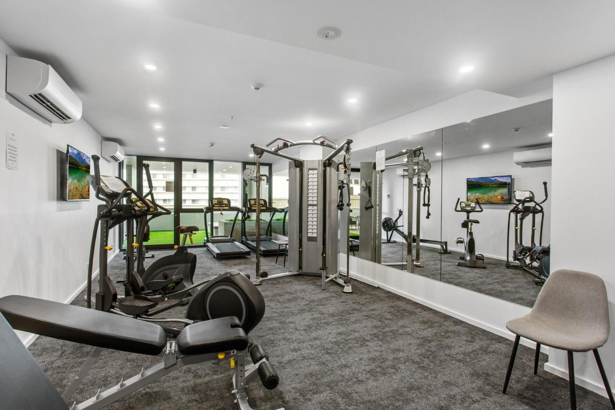 Central Canberra 2-Bed With Gym & Bbq Area Ngoại thất bức ảnh